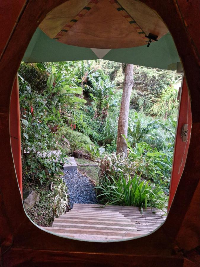 Dome En Bord De Riviere Hotel Saint-Claude Luaran gambar